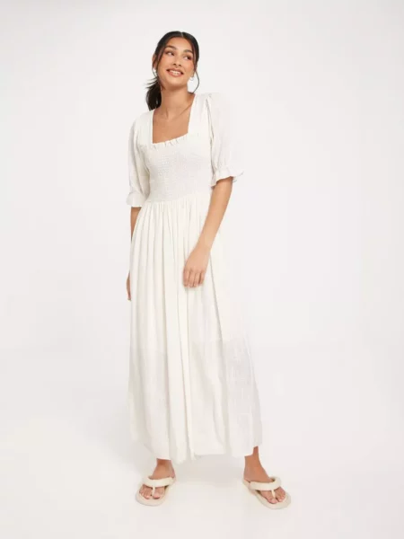 Nelly Women's White Dress from Selected GOOFASH