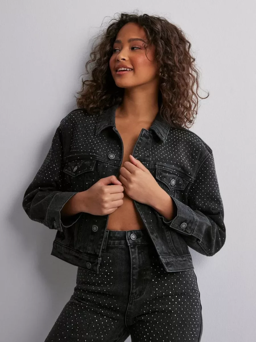 Only - Jacket in Black at Nelly GOOFASH