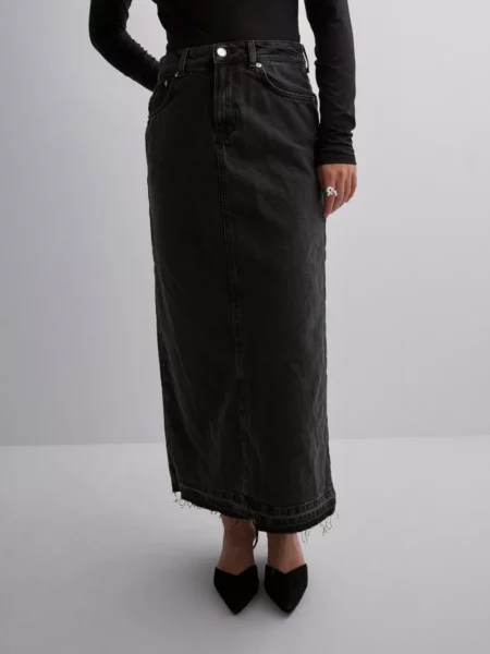 Only - Jeans Skirt in Black by Nelly GOOFASH