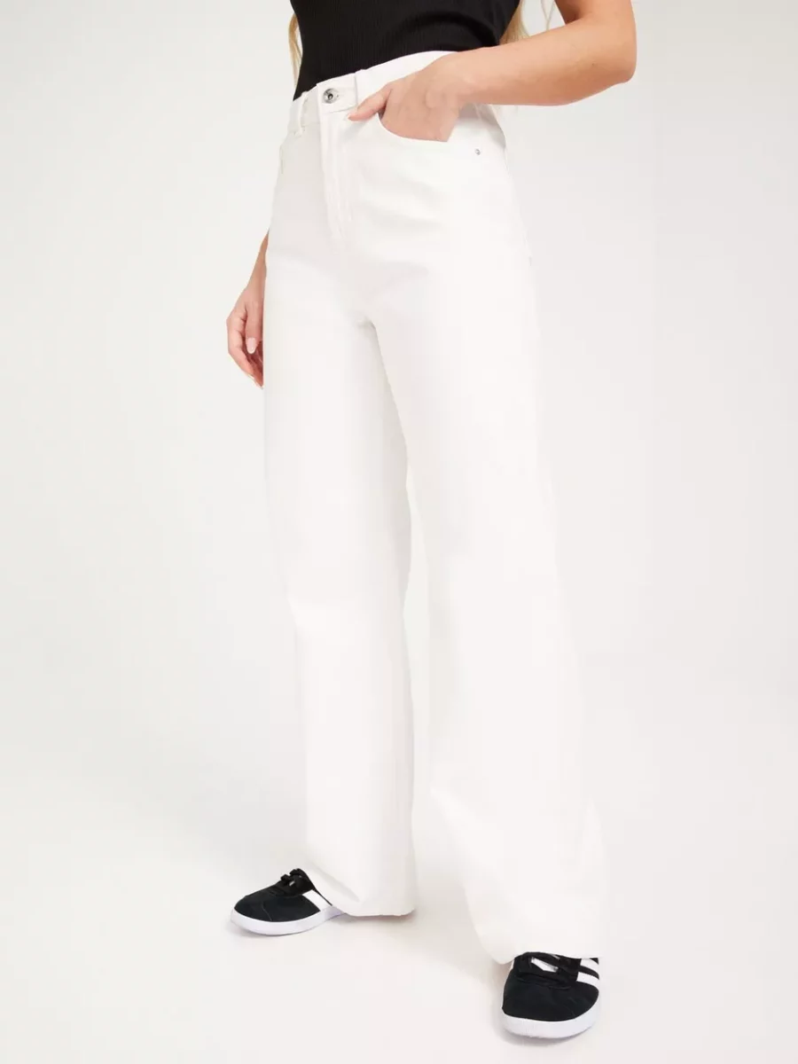 Only Ladies High Waist Jeans in White Nelly GOOFASH