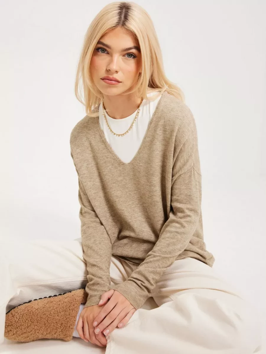 Only Lady Knitted Sweater Beige from Nelly GOOFASH