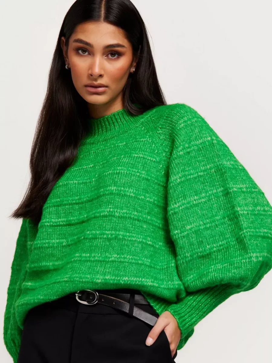 Only - Woman Knitted Sweater in Green - Nelly GOOFASH