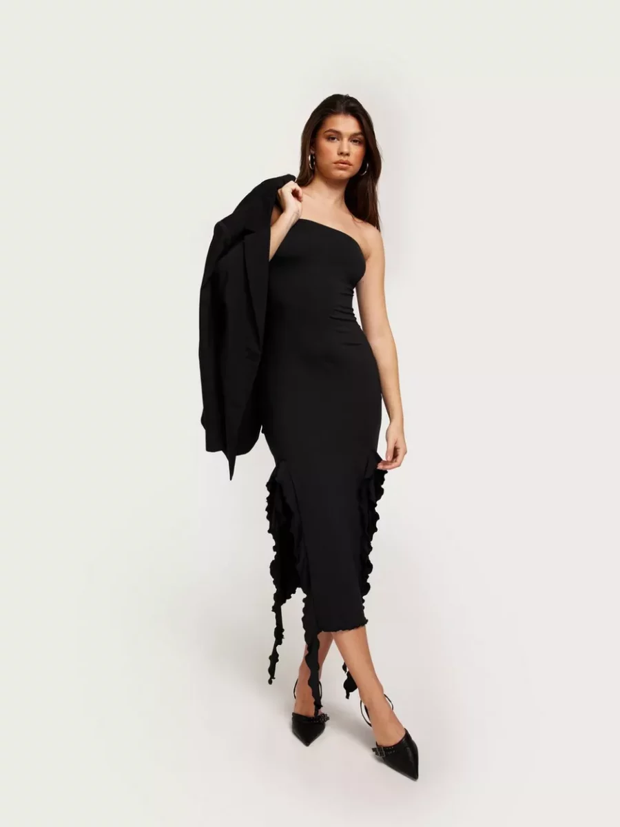 Only Woman Midi Dress in Black from Nelly GOOFASH