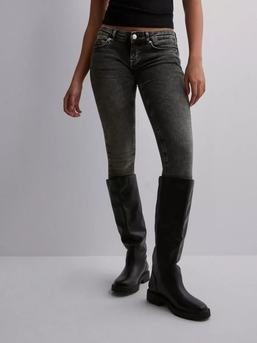 Only Women Jeans in Grey at Nelly GOOFASH