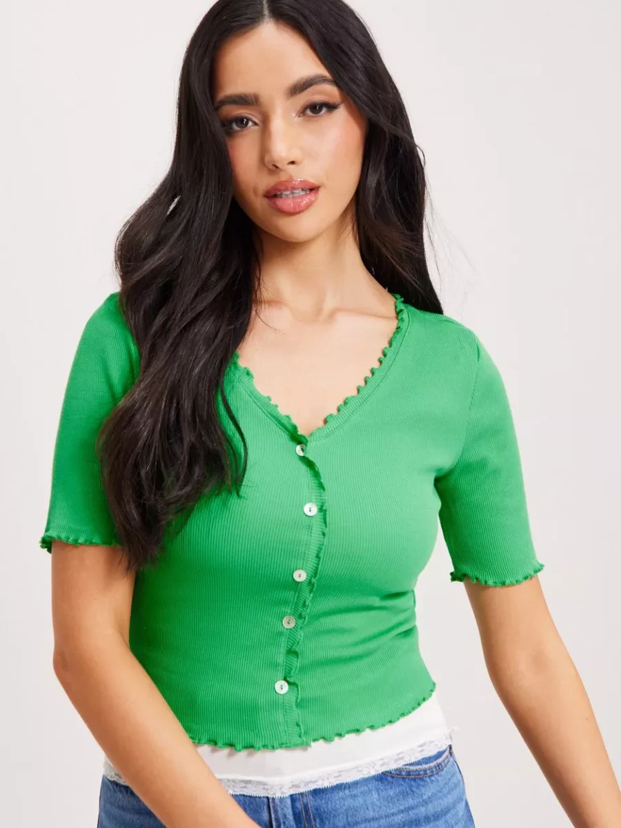 Only Womens Green Top at Nelly GOOFASH