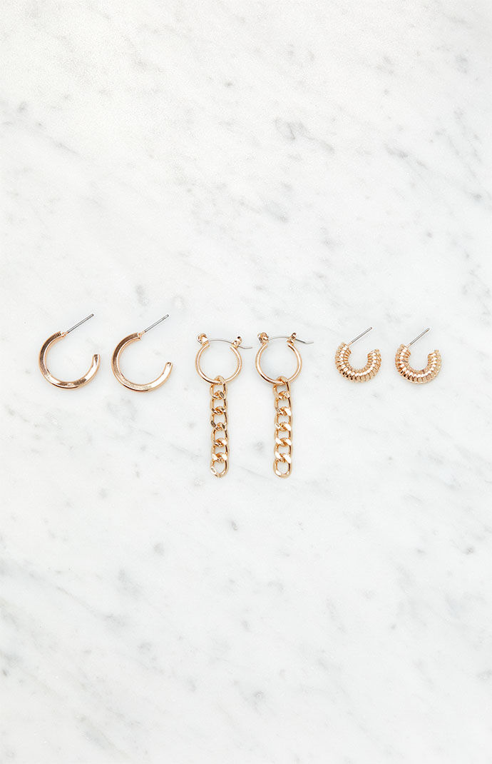 Pacsun - Earrings in Gold from La Hearts GOOFASH