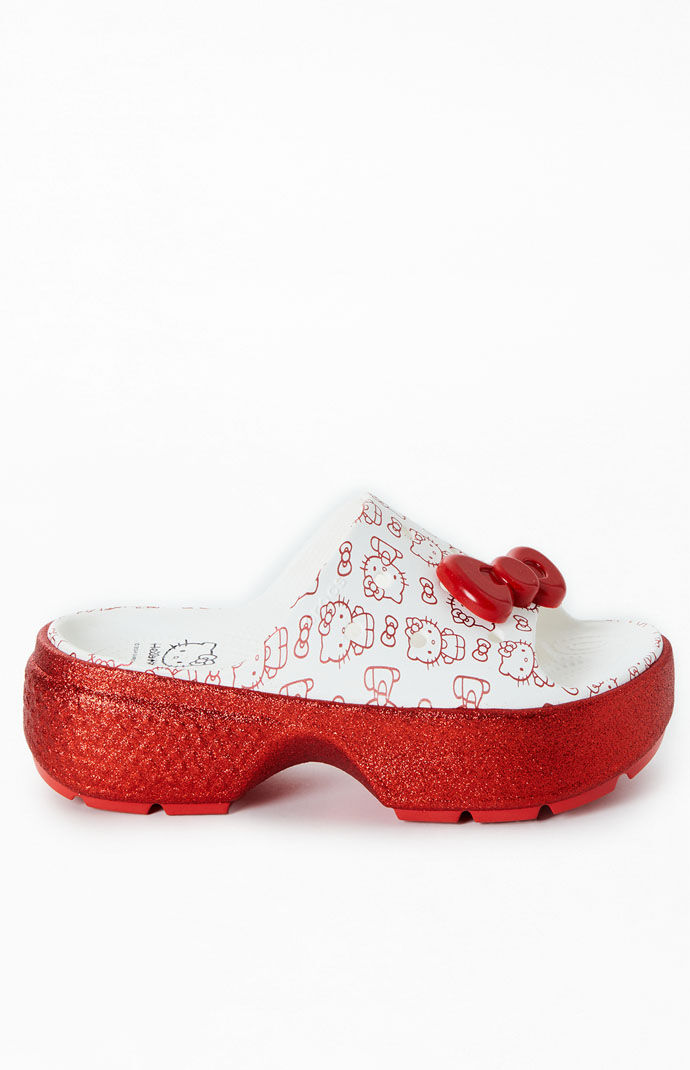 Pacsun - Ladies Sliders in Red from Crocs GOOFASH