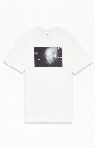 Pacsun - T-Shirt in Cream for Men by Reebok GOOFASH