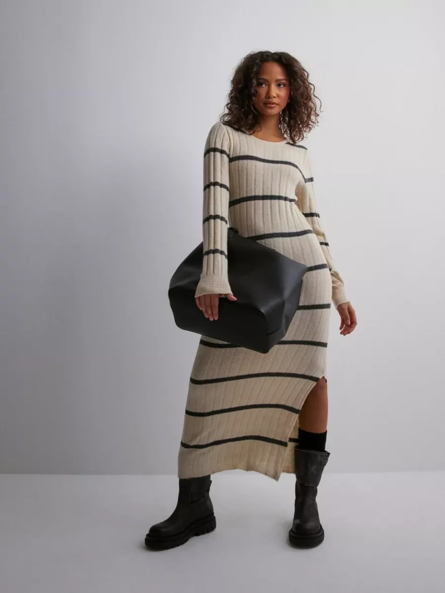 Pieces Ladies Knitted Dress Sand from Nelly GOOFASH