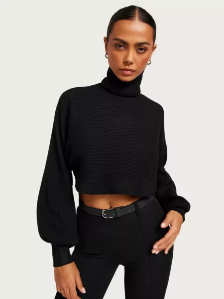 Pieces Lady Black Knitted Sweater from Nelly GOOFASH