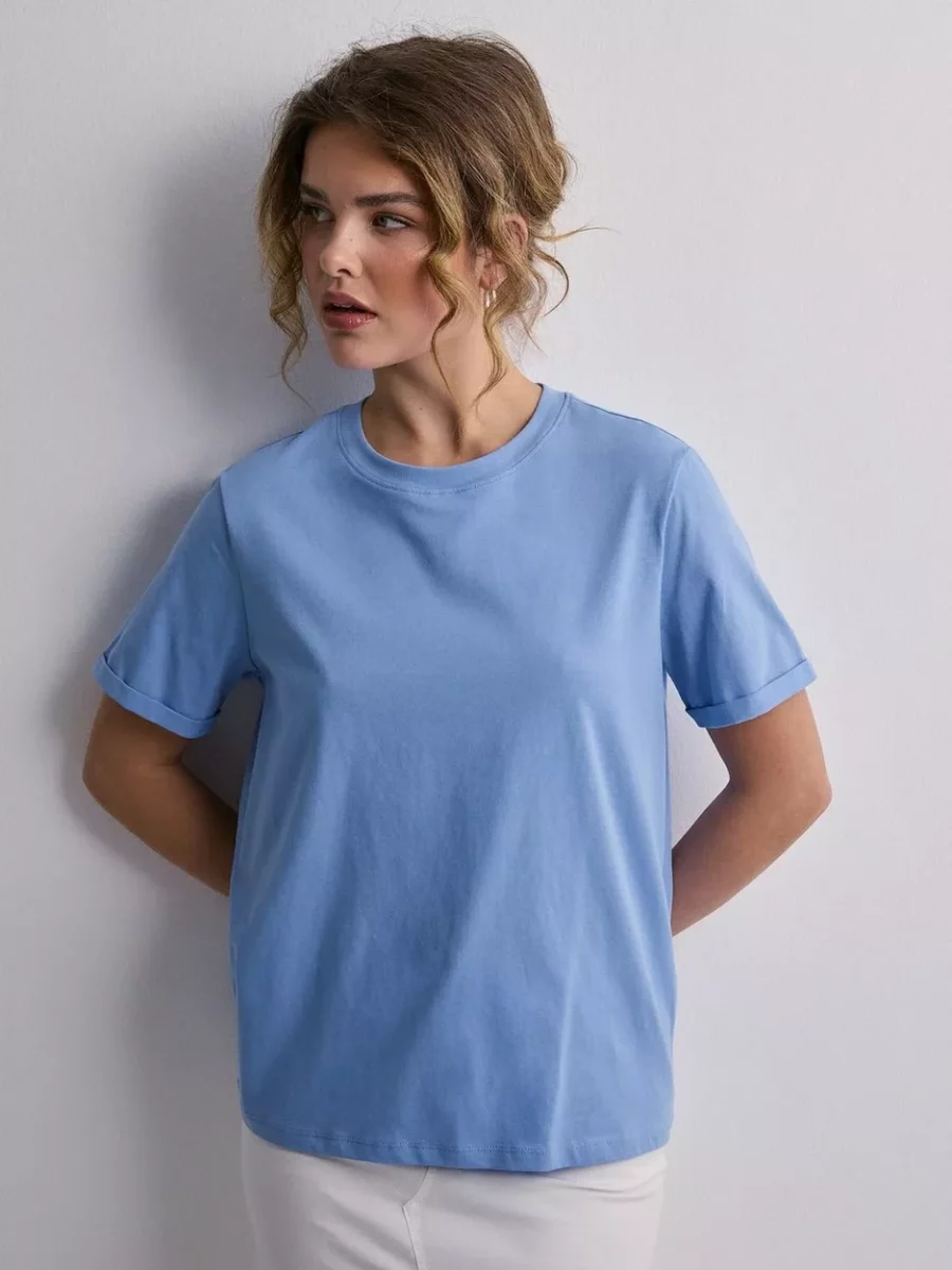 Pieces Lady Top Blue by Nelly GOOFASH