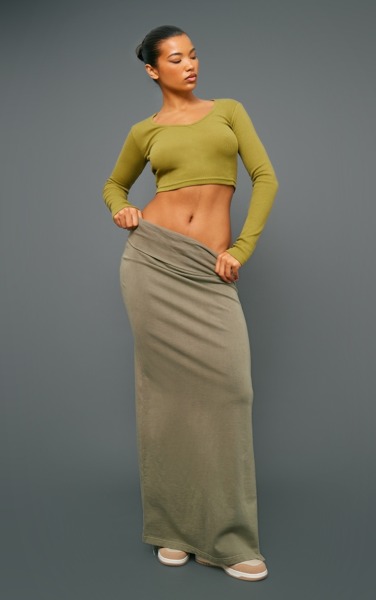 PrettyLittleThing - Crop Top in Olive - Woman GOOFASH