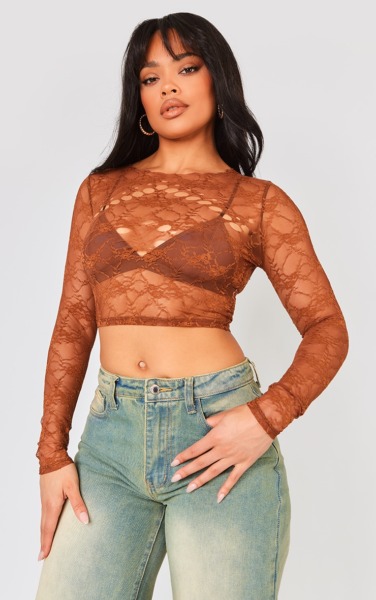 PrettyLittleThing - Long Sleeve Top in Brown GOOFASH