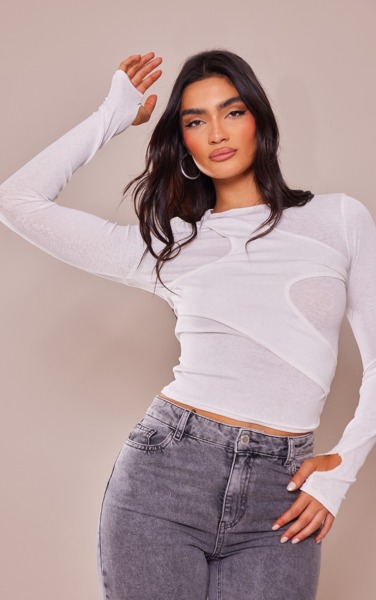 PrettyLittleThing - Long Sleeve Top in White GOOFASH