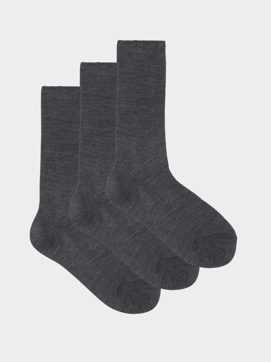 Raey - Socks in Grey from Matches Fashion GOOFASH