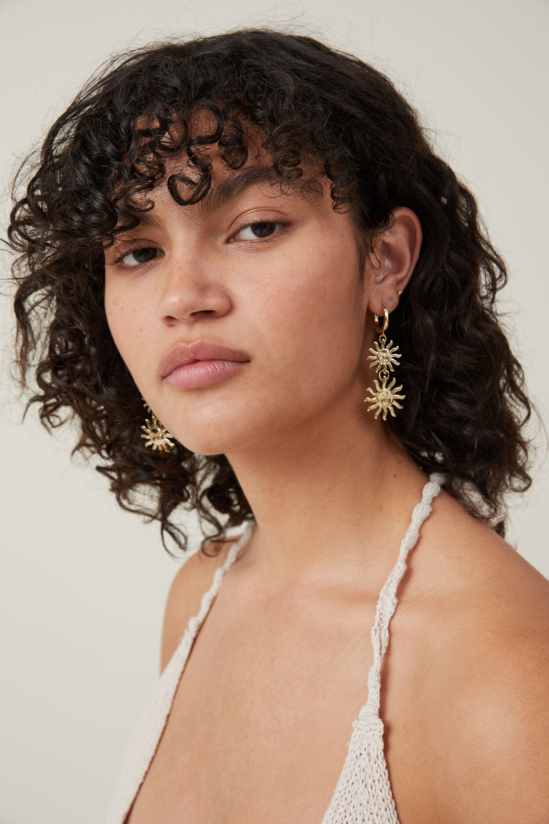 Rubi - Lady Earrings in Gold by Cotton On GOOFASH