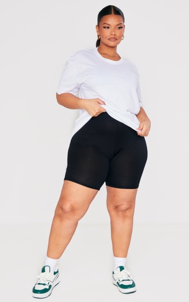 Shorts Black - Women - PrettyLittleThing GOOFASH