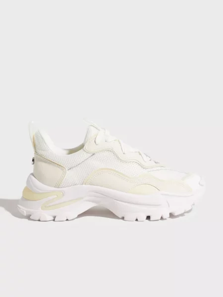 Steve Madden - Lady Sneakers White from Nelly GOOFASH