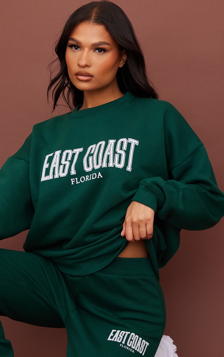 Sweatshirt Green for Women at PrettyLittleThing GOOFASH