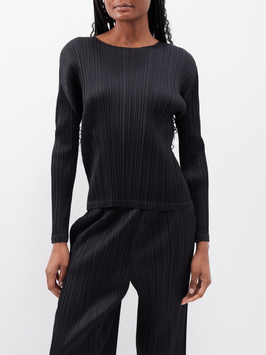 Top in Black Matches Fashion - Pleats Please Issey Miyake GOOFASH