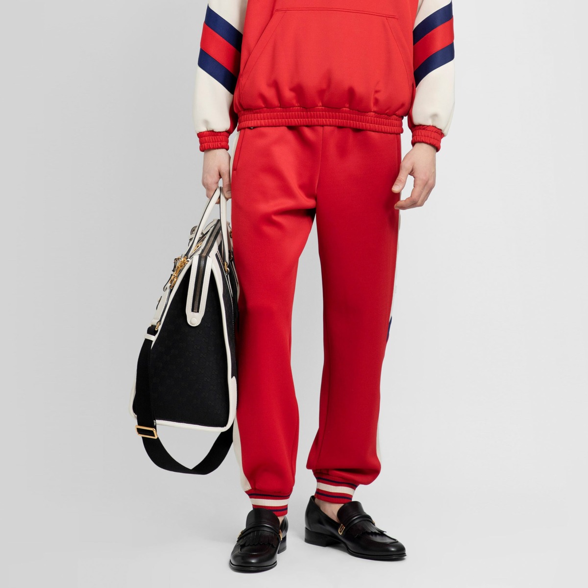 Trousers Red for Man from Antonioli GOOFASH