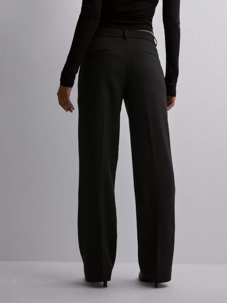 Trousers in Black for Woman from Nelly GOOFASH