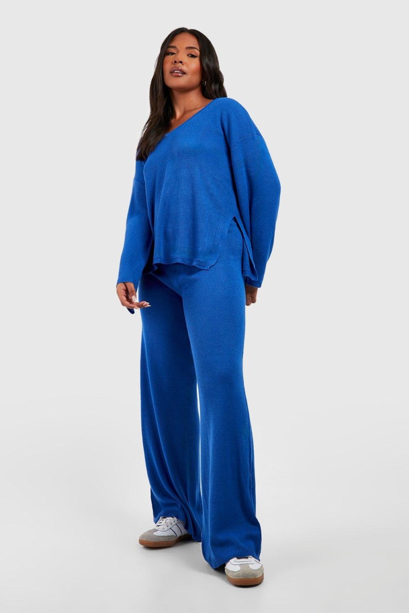 Trousers in Blue for Women from Boohoo GOOFASH