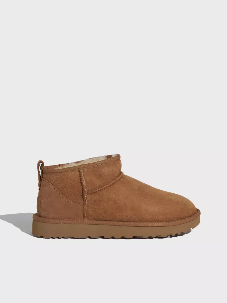Ugg Ladies Boots Brown at Nelly GOOFASH