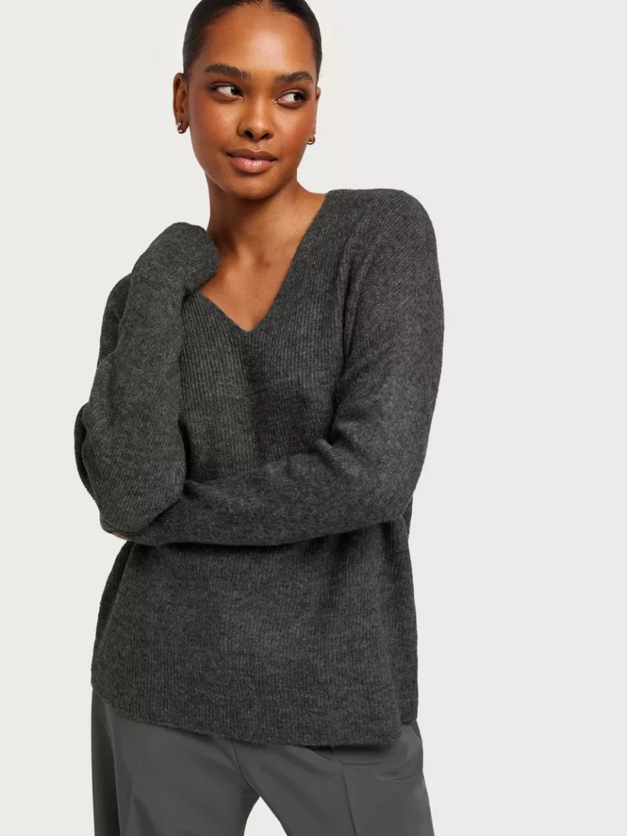 Vero Moda - Knitted Sweater in Grey for Women from Nelly GOOFASH