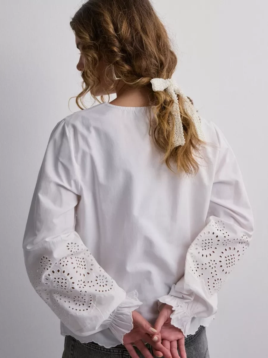 White Blouse for Women from Nelly GOOFASH