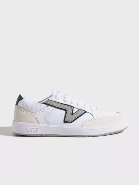 White Sneakers for Women by Nelly GOOFASH