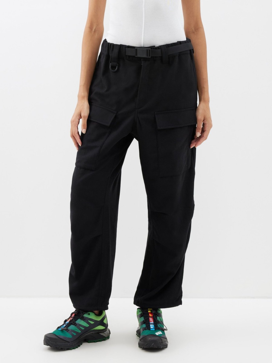 Woman Cargo Trousers in Black Matches Fashion - Y3 GOOFASH