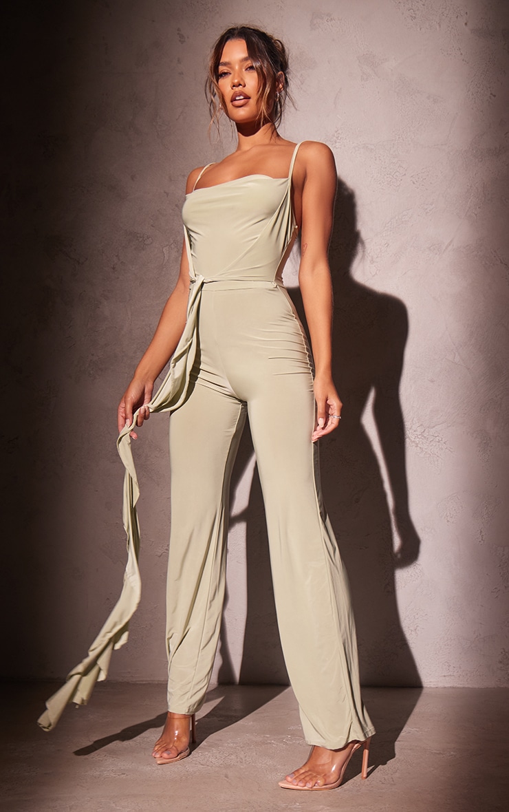 Woman Jumpsuit in Green PrettyLittleThing GOOFASH