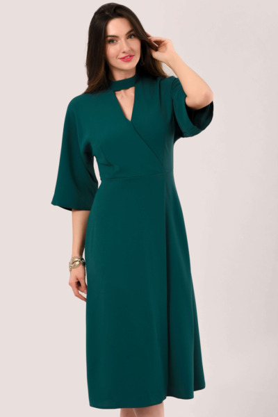Woman Midi Dress Green from Closet London GOOFASH