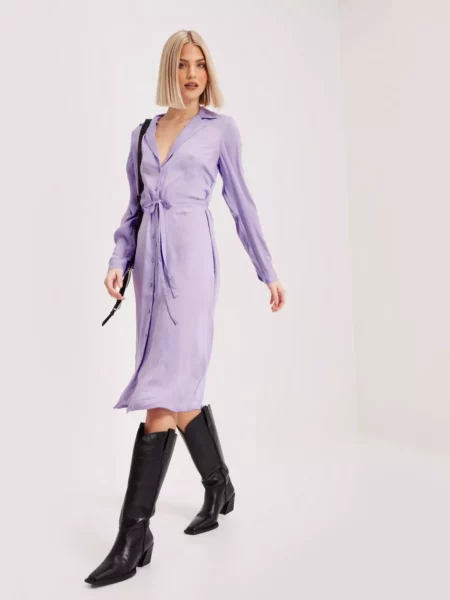 Woman Shirt Dress in Lavender - Vero Moda - Nelly GOOFASH