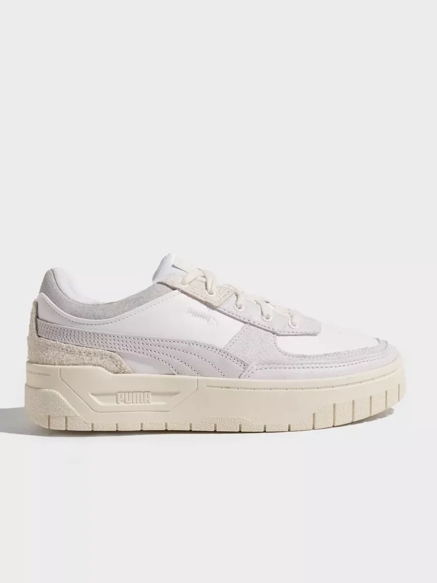 Woman Sneakers in White Nelly Puma GOOFASH