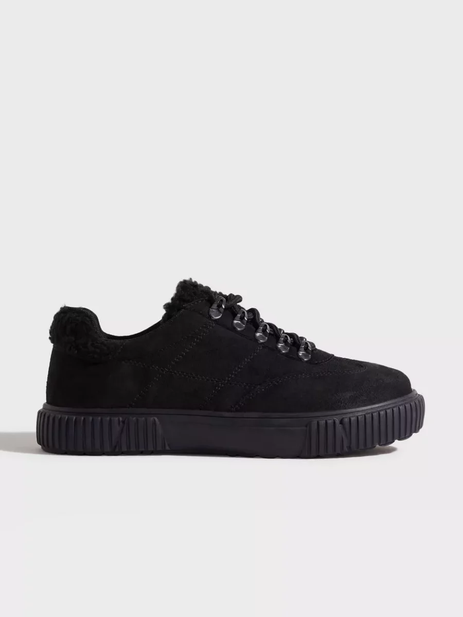 Women Black Sneakers at Nelly GOOFASH