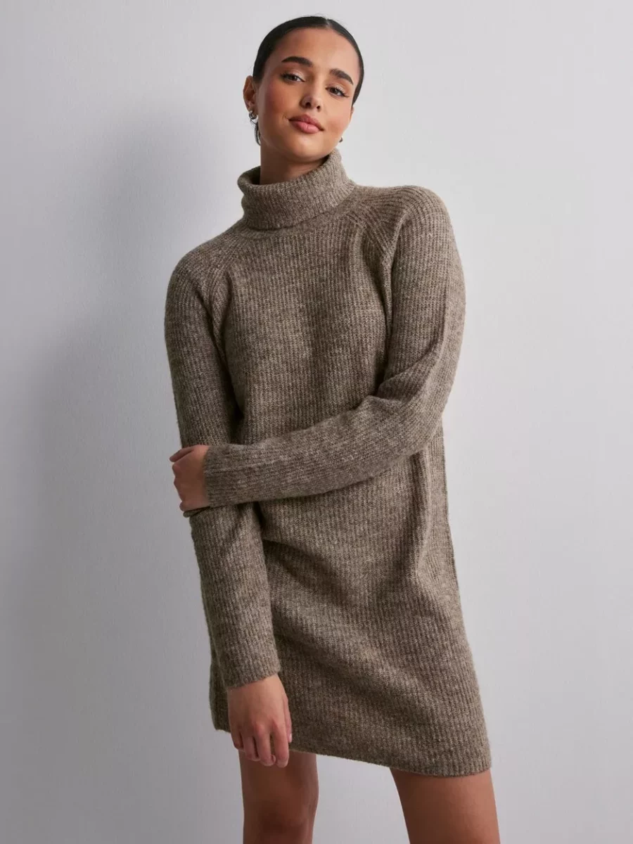 Women Brown Knitted Dress at Nelly GOOFASH