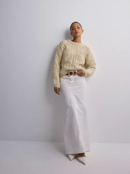 Women Knitted Sweater in Sand from Nelly GOOFASH