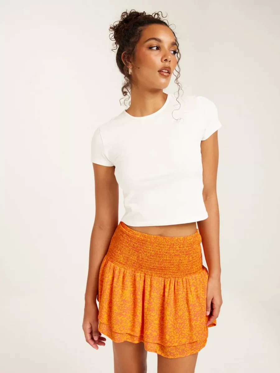 Women Skirt in Orange - Vero Moda - Nelly GOOFASH