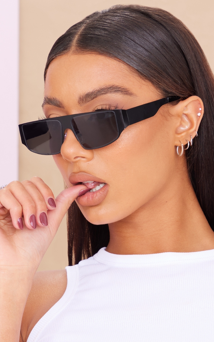Women Sunglasses - Black - PrettyLittleThing GOOFASH