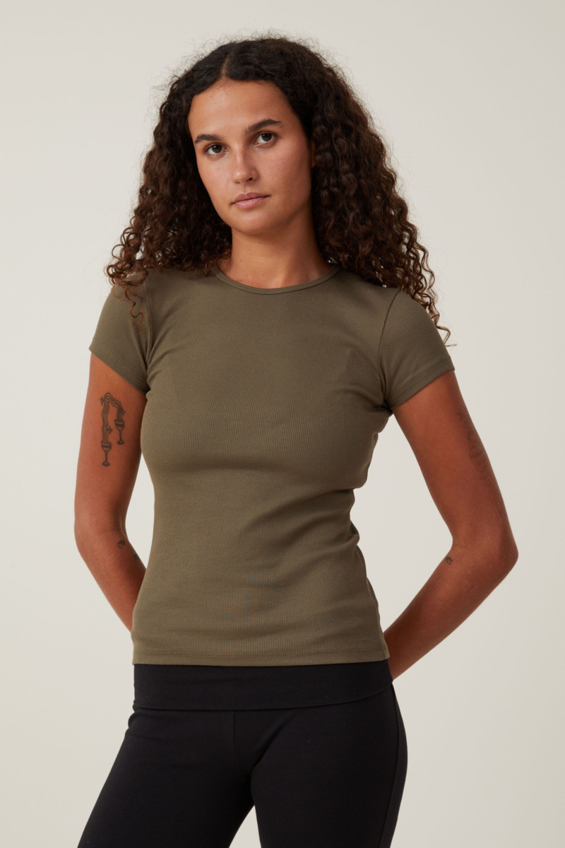 Women T-Shirt in Green - Cotton On GOOFASH
