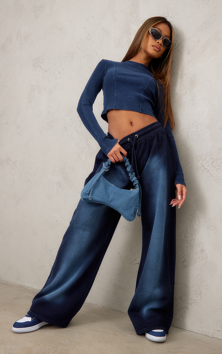 Women's Blue Sweatpants - PrettyLittleThing GOOFASH
