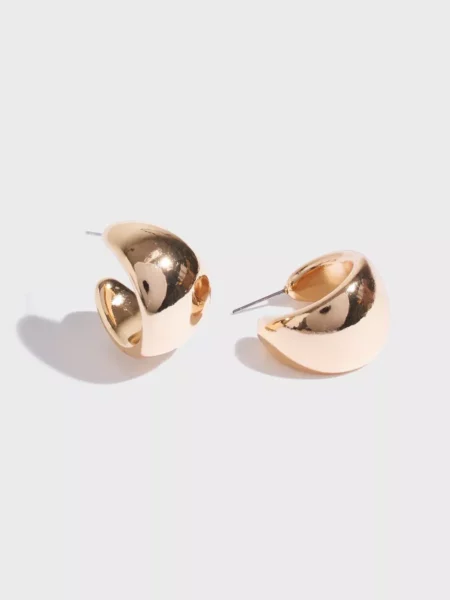 Women's Earrings in Gold Nelly GOOFASH