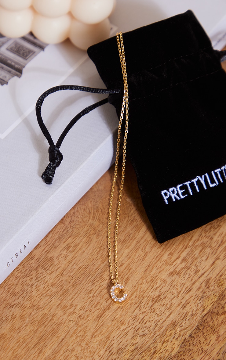 Women's Gold Necklace at PrettyLittleThing GOOFASH
