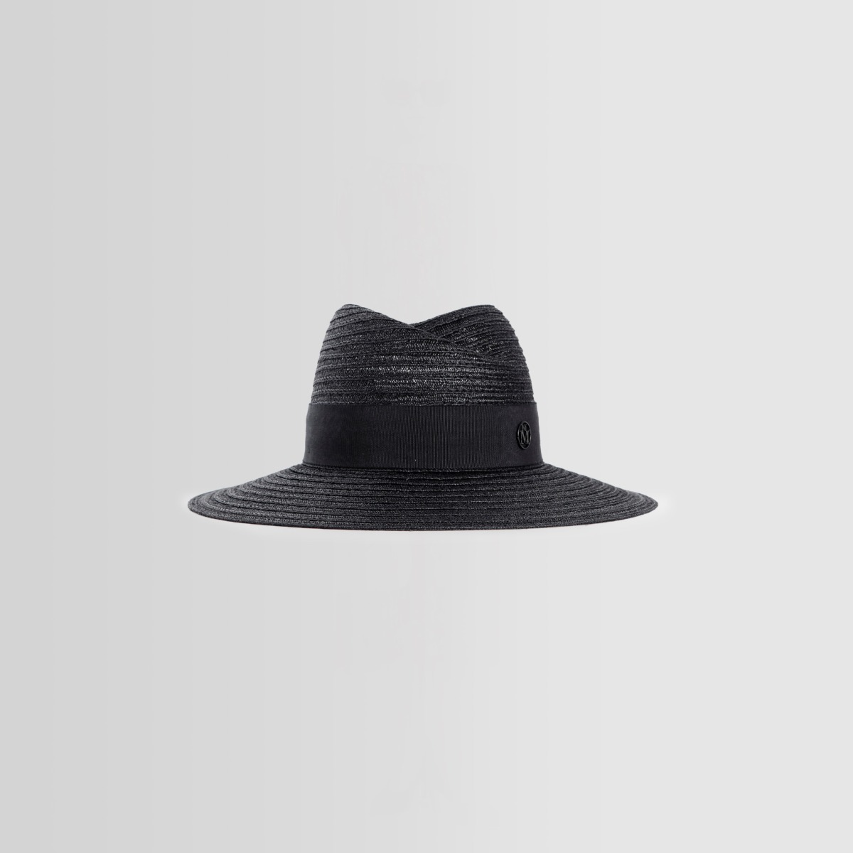 Women's Hat in Black Antonioli GOOFASH