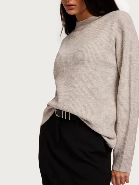 Women's Knitted Sweater in Grey Nelly - Only GOOFASH