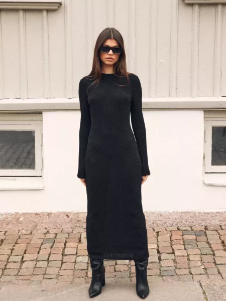 Women's Midi Dress in Black by Nelly GOOFASH