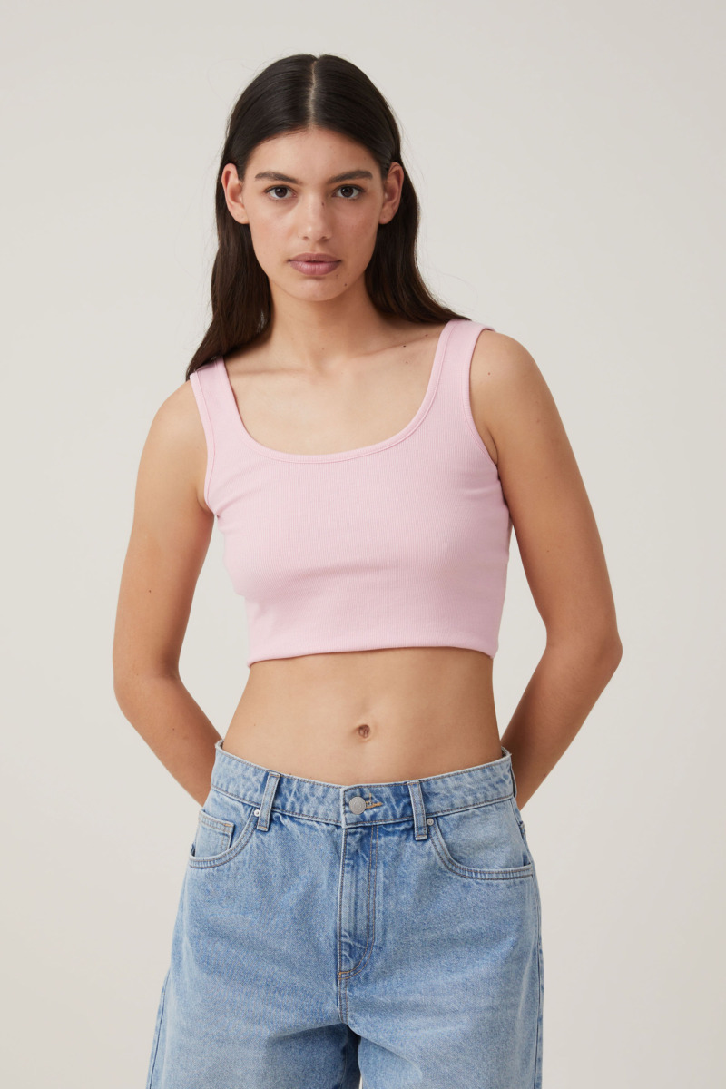Womens Pink Cropped Tank Top at Cotton On GOOFASH