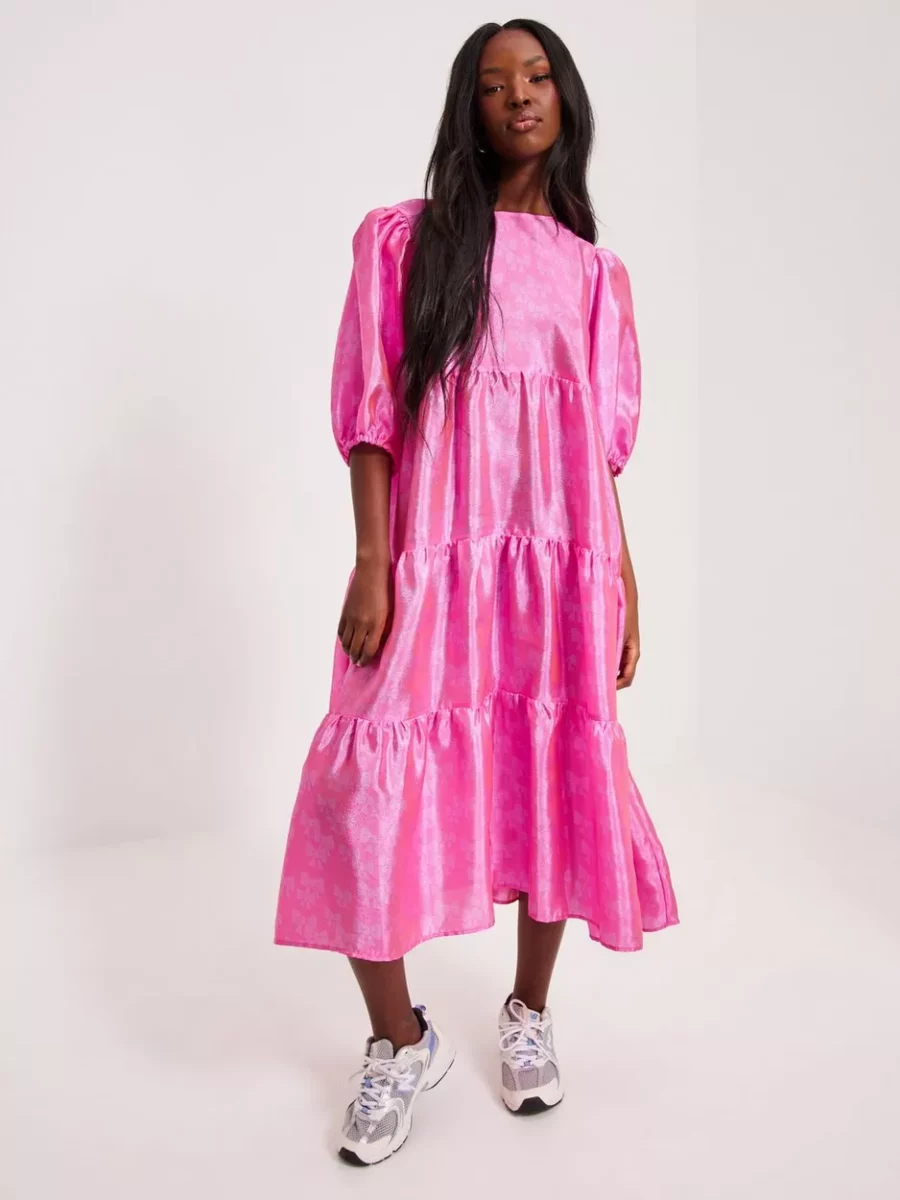Women's Pink Dress - Nelly GOOFASH